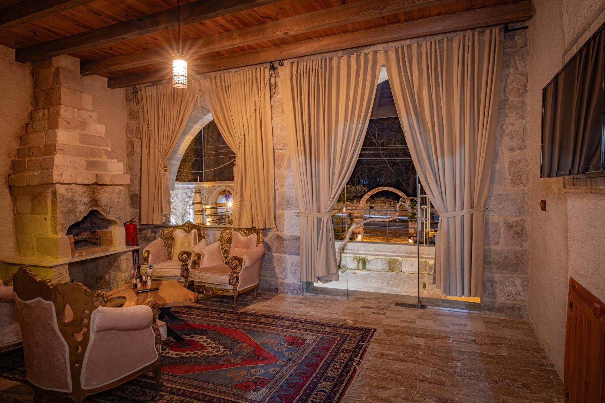 Sur Cave Hotel Urgup Exterior photo